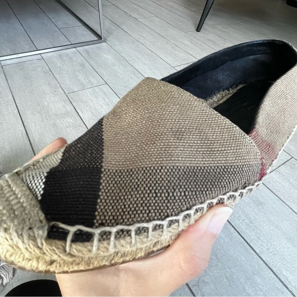 Burberry Authentic Beige Hodgeson House Check Canvas Flat Espadrille Size 7